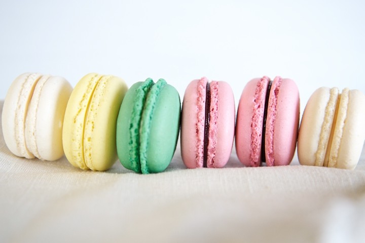 Vanilla Macaron