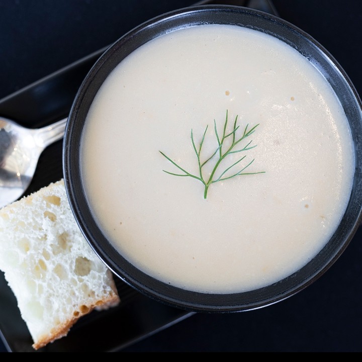 Roasted Garlic & Dungeness Crab Soup - CUP