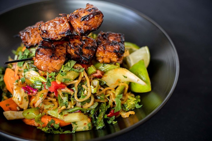 Tempeh & Spicy Noodle Salad