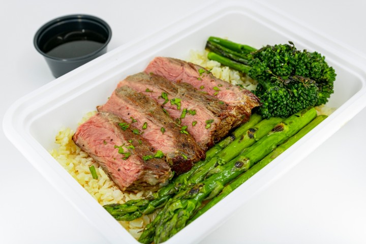 Grilled Steak Brown Rice & Veggies Lean