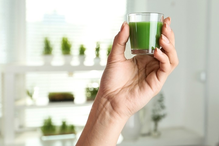 Superfood Shot (6oz Water + Boku Greens + Lemon)