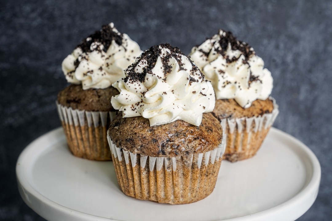 Cookies + Cream Cupcake