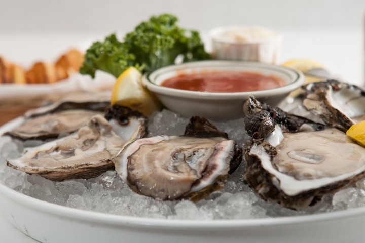 Raw Oysters (12)
