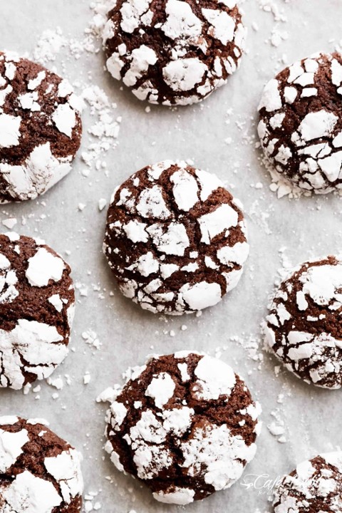 Chocolate Crinkle Cookie