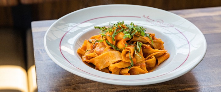 Pappardelle with Tomato Basil Sauce