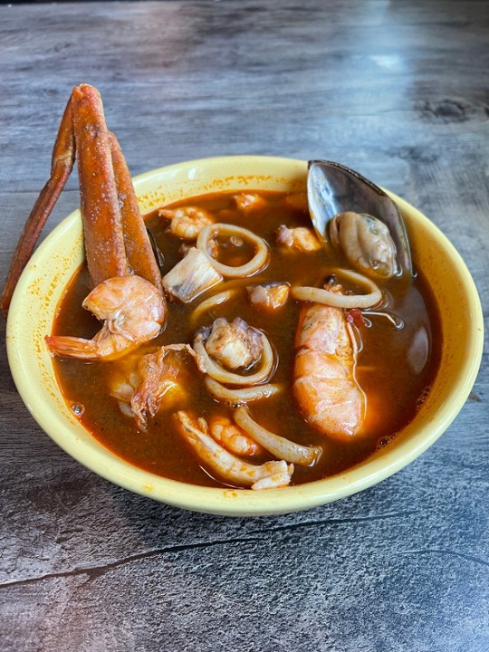 7 Mares/Seafood Soup