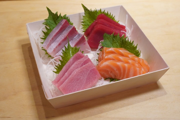 Chef's Choice Sashimi (12pc)