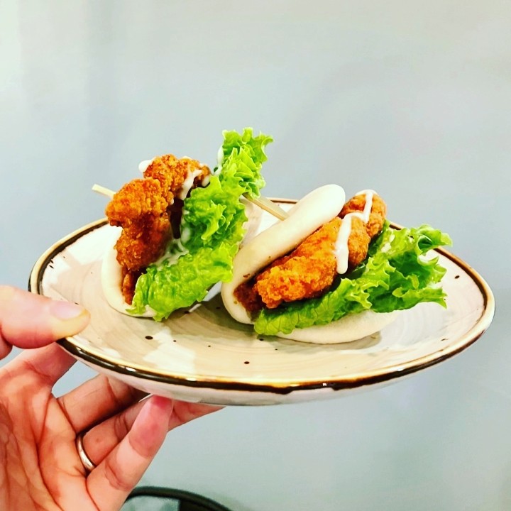 Crispy Chicken Buns