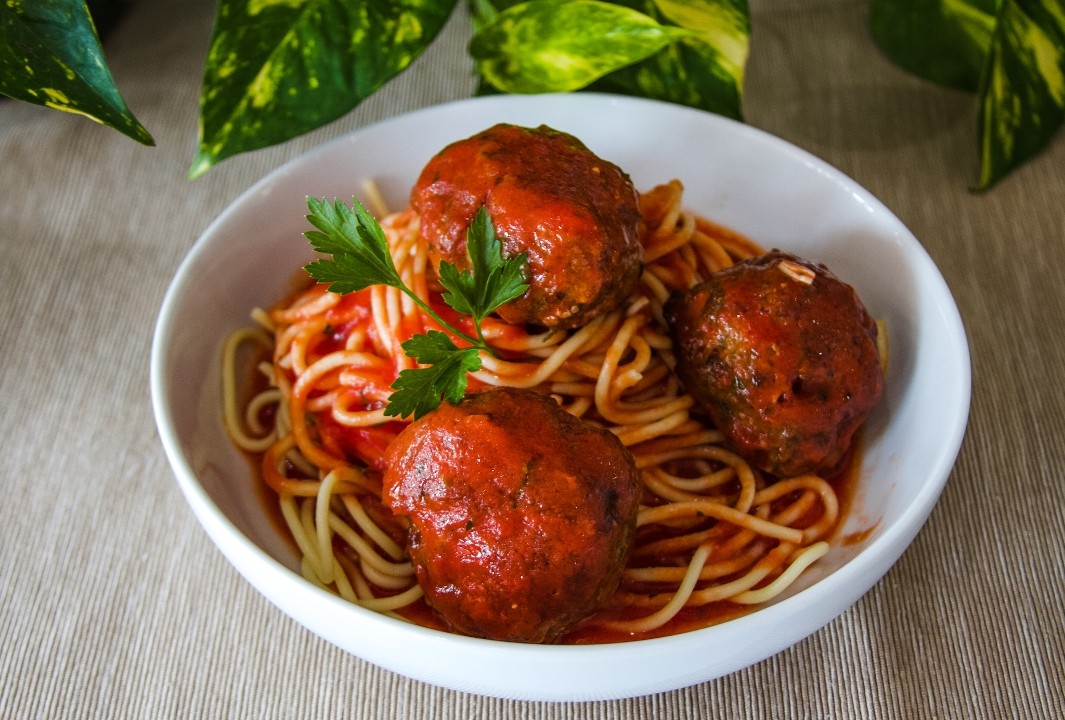 Spaghetti & Meatballs Entrée