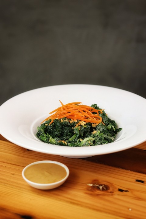 Kale w/Sesame Dressing 麻酱羽衣甘蓝