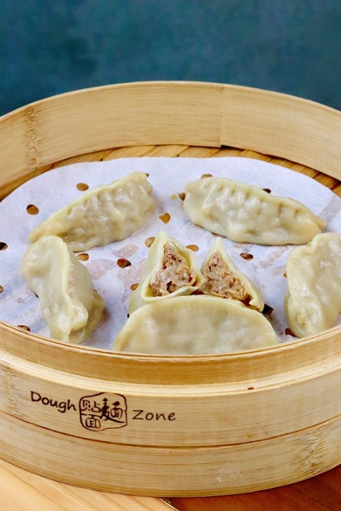 Beef Steamed Dumplings (6) 牛肉蒸饺