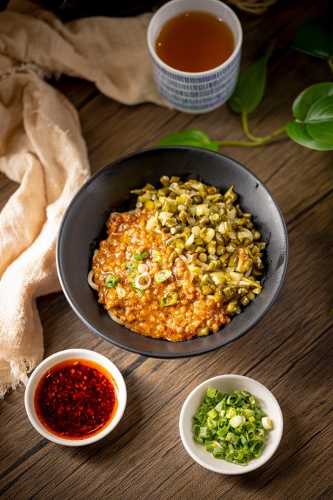 Noodle w/ Minced Pork 肉燥小面