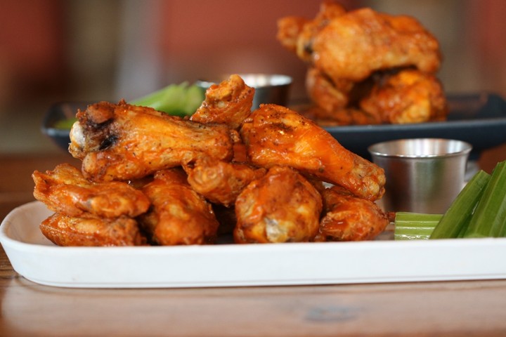 CHICKEN WINGS 1lb -->>