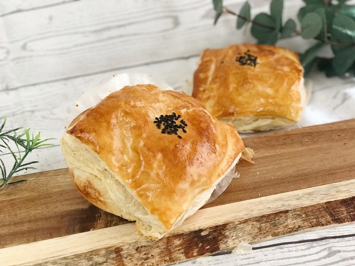 Shredded Pork Puff Pastry