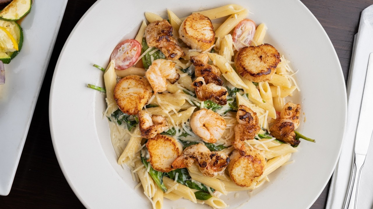 Scallops & Shrimp Florentine