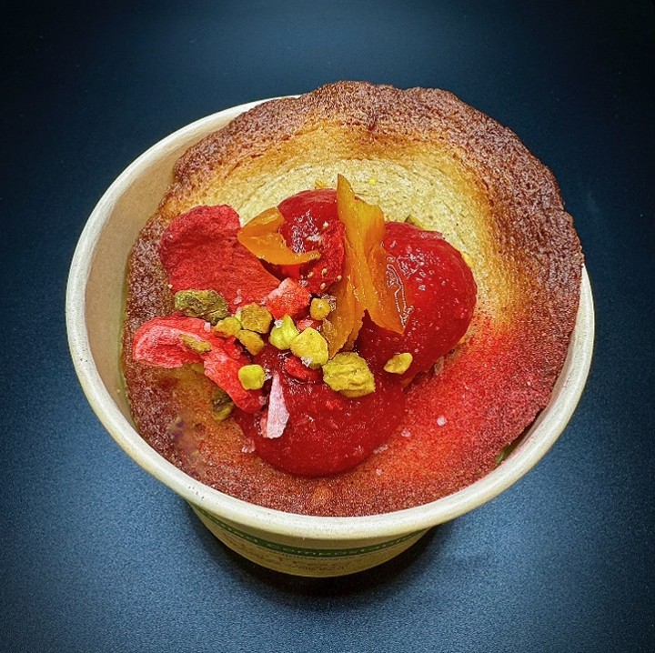 Pistachio-Berry Trifle