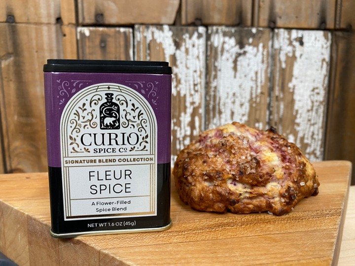 Raspberry Scone w/ Curio Fleur Spice