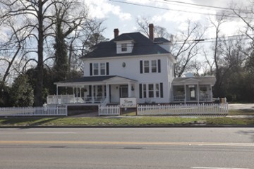 Manna Cafe & Eatery 54 E Jarman St.