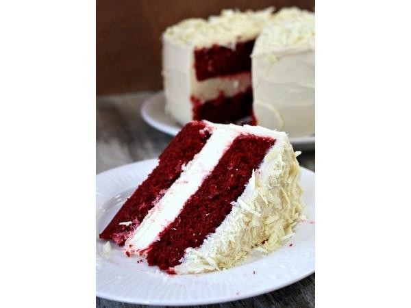 Red Velvet Cheesecake-Slice