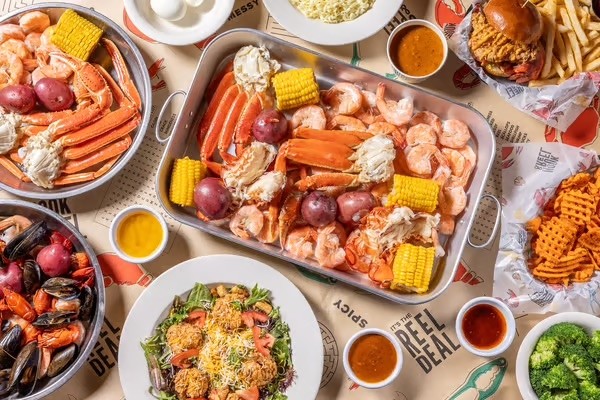 Hook & Reel Cajun Seafood and Bar Howard Beach