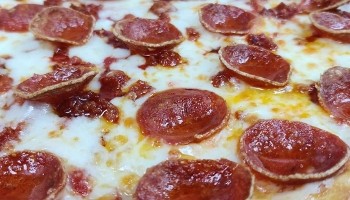 Hall's Kitchen Pizza and Subs
Mishawaka/ Osceola