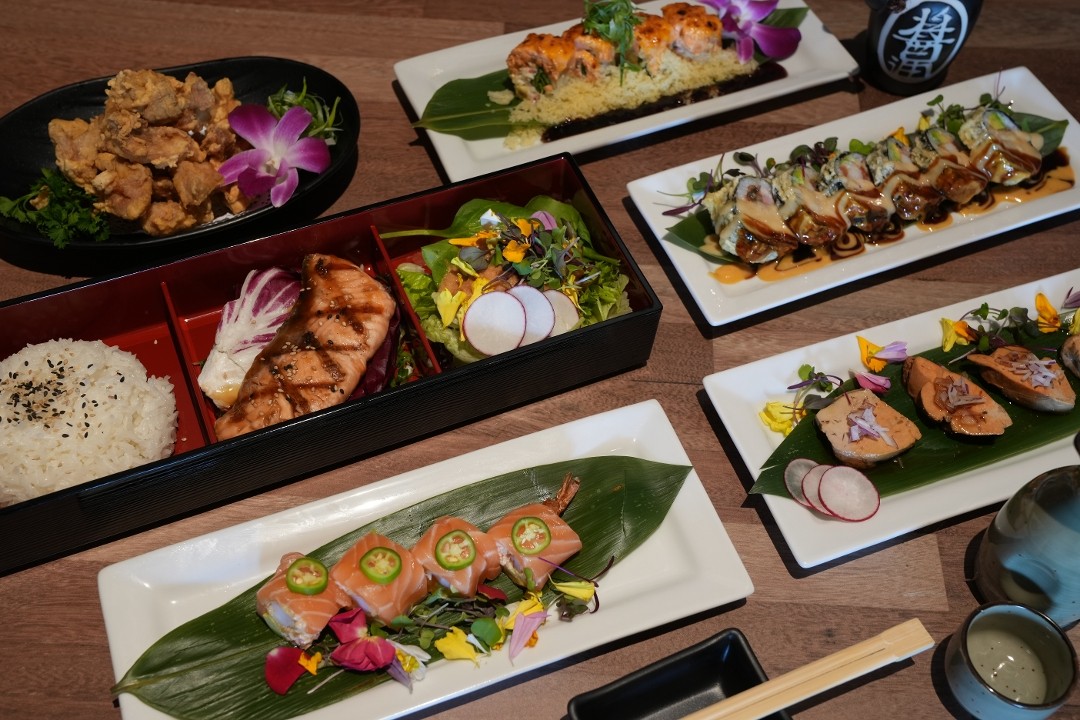 Eat's Sushi Costa Mesa 1175