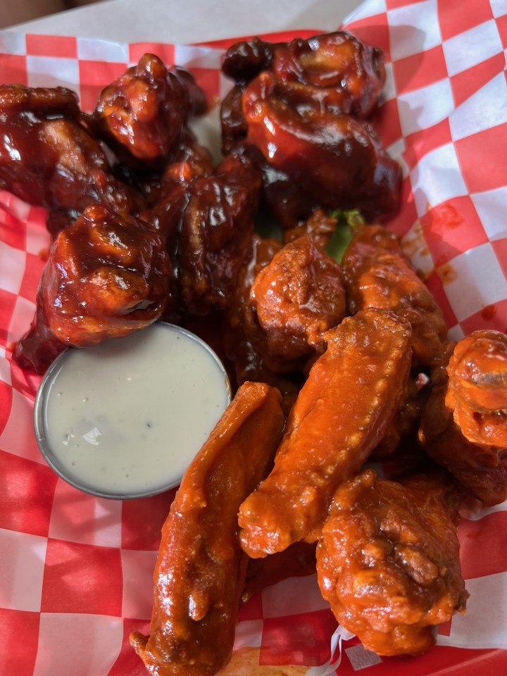 Wholly Cow Chicken Wings