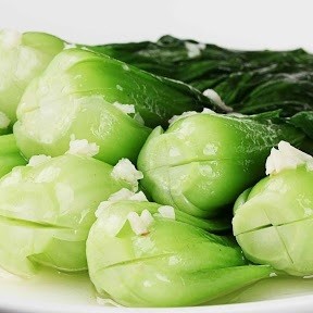 Sautéed Bok Choy w/Garlic 蒜蓉青江菜