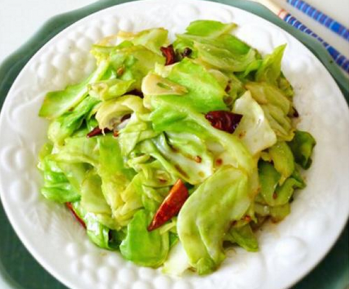 Stir Fried Cabbage 手撕包心菜