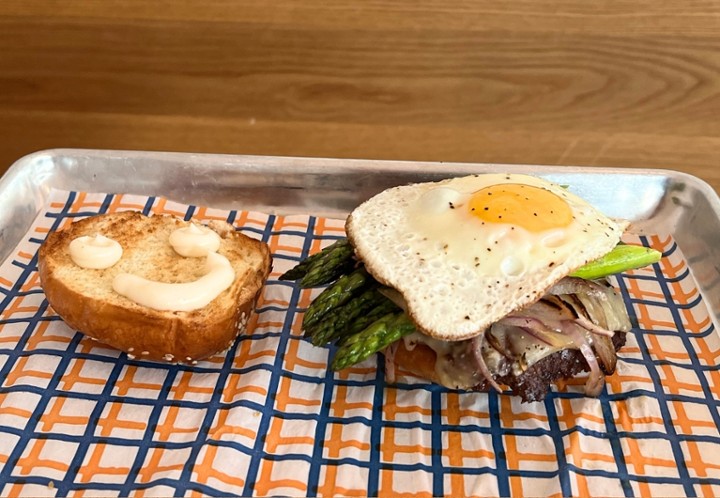 BISMARCK BURGER
