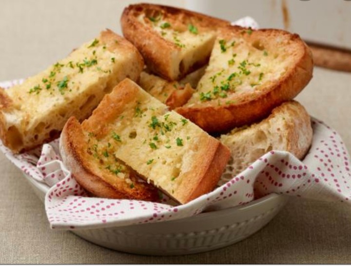 GARLIC BREAD