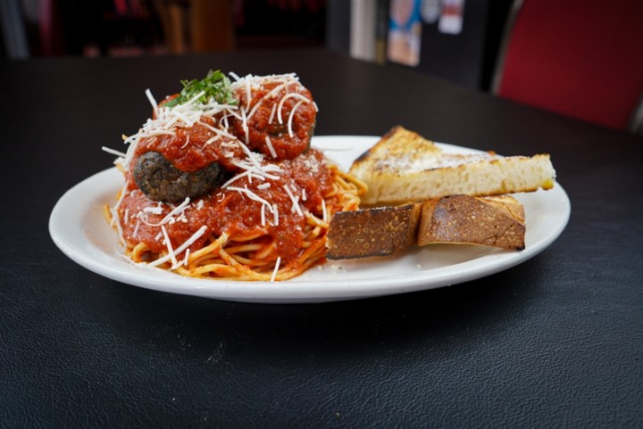 SPAGHETTI & VEGAN MEATBALLS