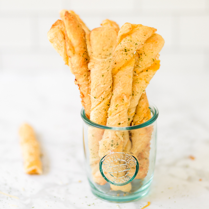 GARLIC TWISTS