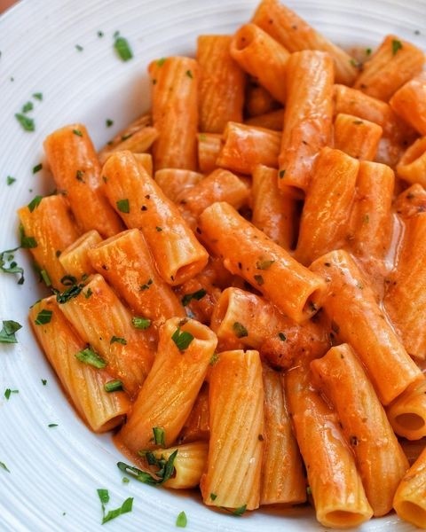 RIGATONI ALA VODKA