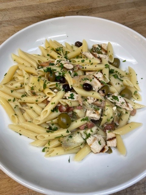 Penne with Chicken and Artichoke Hearts