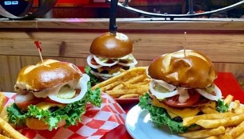 Boonies Bar & Grill