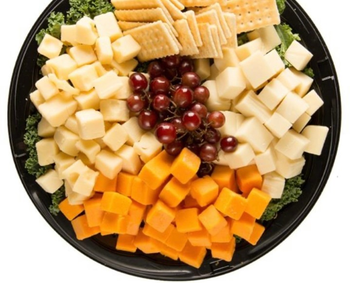 Cheese & Cracker Tray (Serves 8)