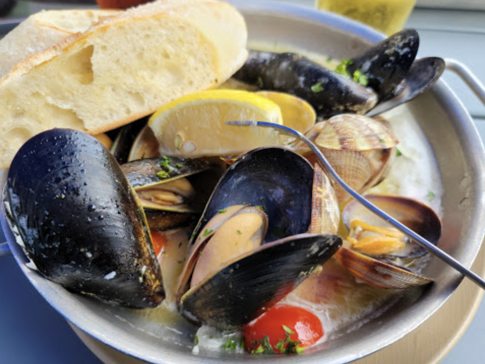 Salty Steamers - Mussels & Clams