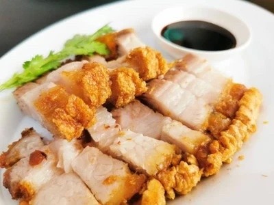 #75 - Crispy Rind Pork ENTREE