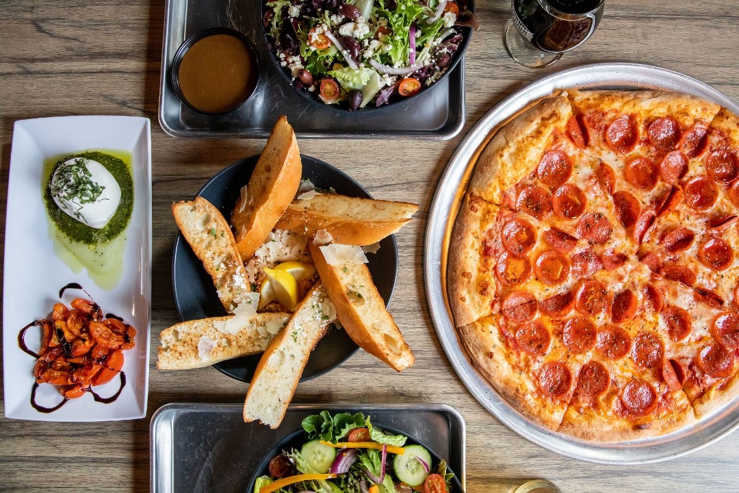 Rock'n Dough Pizza + Brewery Cordova
