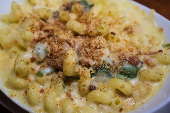 Pesto Chicken Mac & Cheese * (contains nuts)