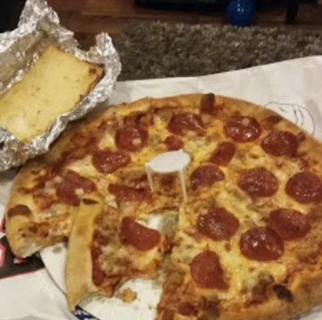 Chicken Man and Gianelli's Pizza
8430 W Silver Spring Dr
Milwaukee, WI 53225
Take Out & Delivery