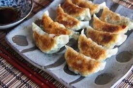 GYOZA (Dumplings 6pcs)