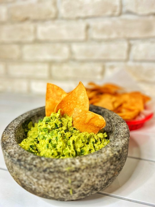 Chips & Guacamole