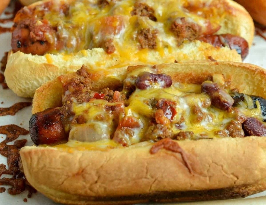2 Chili Cheese Dogs (SUNDAY ONLY)