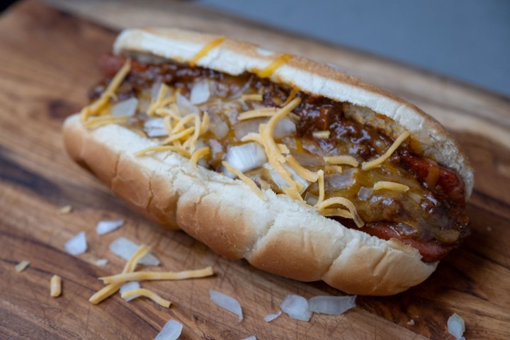 CHILI CHEESE DOG