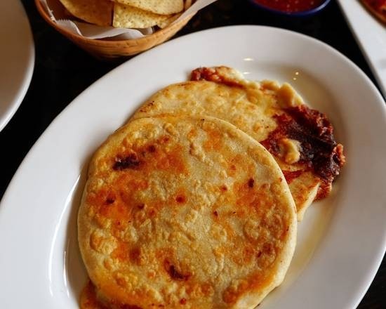 Pupusas (2PC)