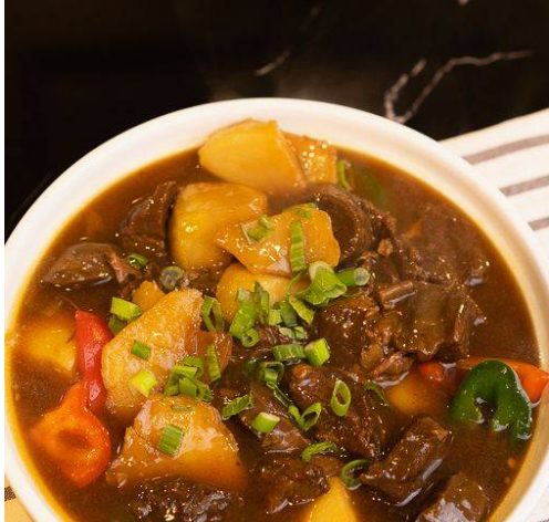 土豆烧牛腩Beef Stew with Potato