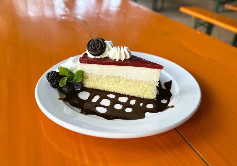 Strawberry Cream Cake