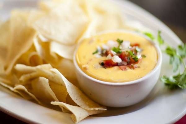 Queso & Chips